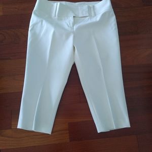 Ann Taylor off white capris